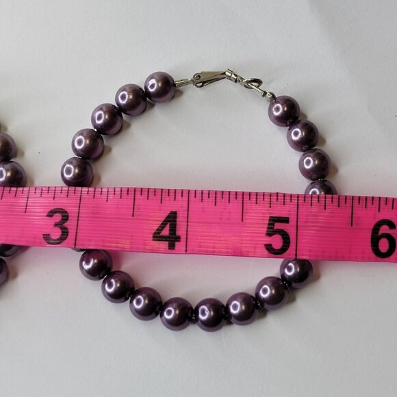 Purple Pearl Hoop Earrings - Picture 4 of 4